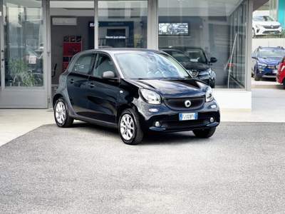 Smart ForFour Benzina 71CV E6 Neo - 2017 Nero usata Roma