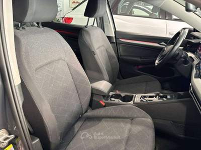 Volkswagen Golf VIII 1.0 etsi evo Life 110cv dsg Grigio usata Torino