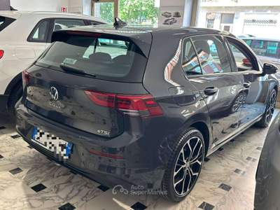 Volkswagen Golf VIII 1.0 etsi evo Life 110cv dsg Grigio usata Torino