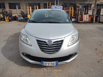Lancia Ypsilon OK NEOPATENTATI, GARANZIA L.12 MESI, BENZINA\METANO Argento usata Reggio nell'Emilia
