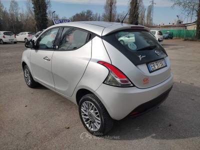 Lancia Ypsilon OK NEOPATENTATI, GARANZIA L.12 MESI, BENZINA\METANO Argento usata Reggio nell'Emilia