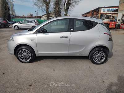 Lancia Ypsilon OK NEOPATENTATI, GARANZIA L.12 MESI, BENZINA\METANO Argento usata Reggio nell'Emilia