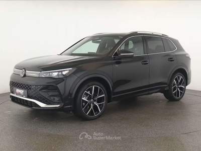 Volkswagen Tiguan 2.0 TDI R LINE DSG NAVI MATRIX 20 KAMERA TETTO Nero usata Ciampino