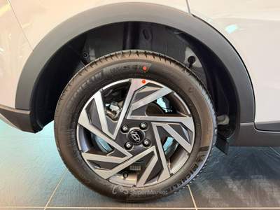 Hyundai Bayon T-GDI DCT Business Blu/Azzurro usata Nola