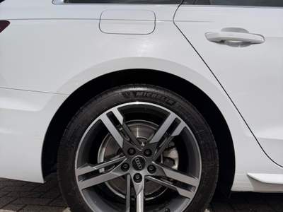 Audi A4 AUDI A 4 35 TFSI DSG Bianco usata Novara