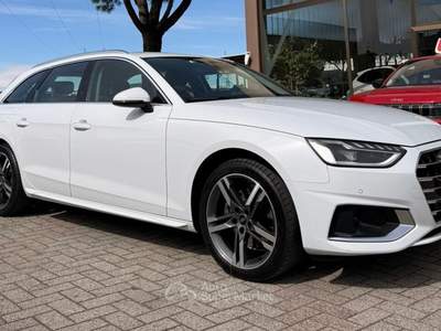Audi A4 AUDI A 4 35 TFSI DSG Bianco usata Novara