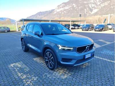 Volvo XC40 VOLVO XC40 T3 MOMENTUM PRO Argento usata Pian Camuno