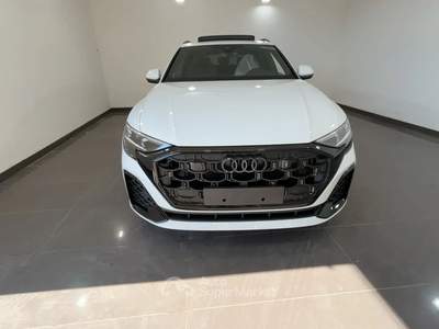 Audi Q8 3.0 tdi mhev S line quattro286cv auto Bianco usata ARICCIA