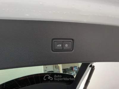 Audi Q8 3.0 tdi mhev S line quattro286cv auto Bianco usata ARICCIA