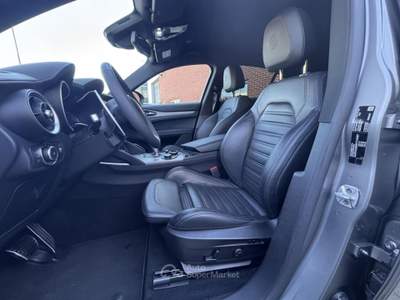 Alfa Romeo Stelvio Alfa Romeo Stelvio - 2.0t Q4 310CV Veloce Grigio usata Rimini