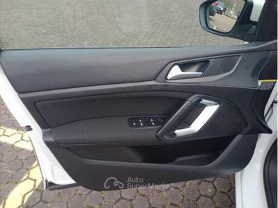 Peugeot 308 PEUGEOT 308 5 PORTE ALLURE 1600 HDI 120 CV EURO 6B Bianco usata Pian Camuno
