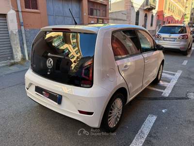 Volkswagen up! 5p 1.0 High up! 75cv OK NEOPATENTATI Bianco usata Genova