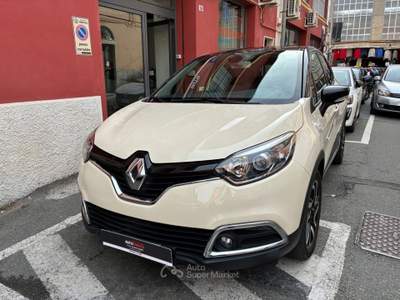 Renault Captur 1.5 dci Intens (energy r-link) 90cv EURO6 Beige usata Genova