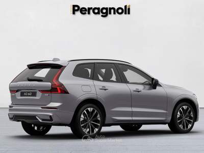 Volvo XC60 T6 Plug-in hybrid AWD automatico Plus Dark Argento usata Firenze