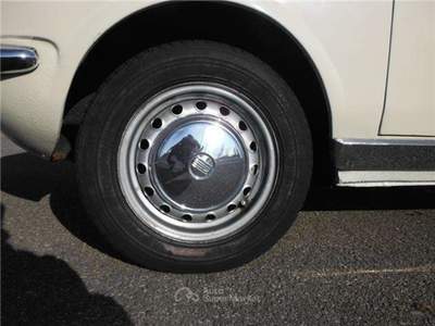Fiat 850 Vignale Beige usata Parma