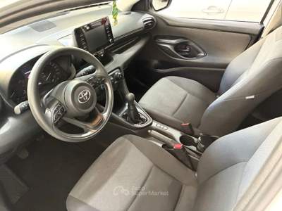 Toyota Yaris 1.0 72 cv Active unico proprietario Bianco usata Genova