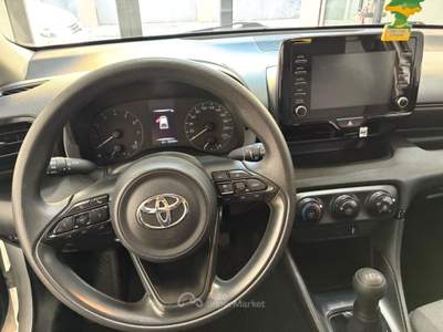 Toyota Yaris 1.0 72 cv Active unico proprietario Bianco usata Genova