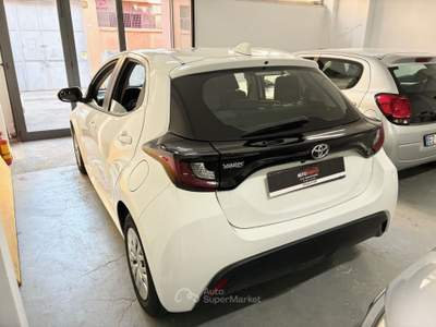 Toyota Yaris 1.0 72 cv Active unico proprietario Bianco usata Genova