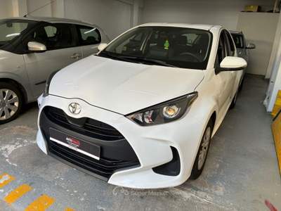 Toyota Yaris 1.0 72 cv Active unico proprietario Bianco usata Genova