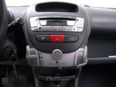 Peugeot 107 1.0 68CV 5p. Sweet Years Argento usata Cologno Monzese