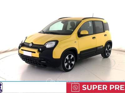 Fiat Pandina 1.0 FireFly 65 CV Hybrid Cross Giallo usata CASTELDACCIA