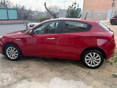 Alfa Romeo Giulietta Metano Rosso usata FERMO