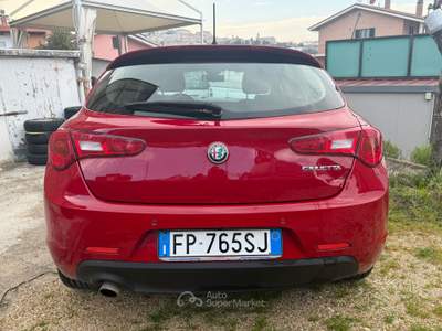 Alfa Romeo Giulietta Metano Rosso usata FERMO