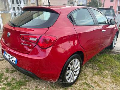 Alfa Romeo Giulietta Metano Rosso usata FERMO