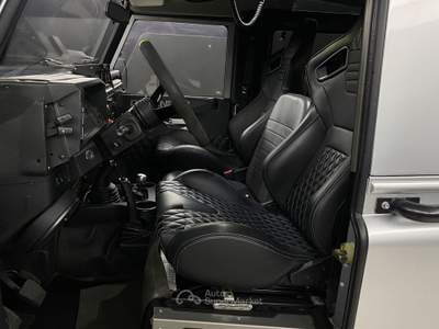 Land Rover Defender 2.5 td5 Argento usata Bianzone