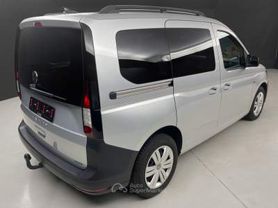 Volkswagen Caddy Combi 2.0 TDI 4Motion 122cv Argento usata Bianzone