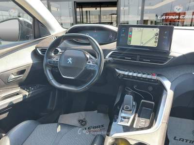 Peugeot 3008 1.5 bluehdi Allure Pack (N1) 130cv AUTOM e CarPlay usata Latina