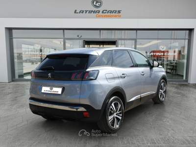 Peugeot 3008 1.5 bluehdi Allure Pack (N1) 130cv AUTOM e CarPlay usata Latina