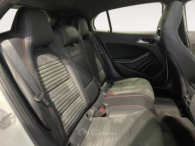 Mercedes-Benz GLA 200d 136CV Autom. Premium - AMG PACK Bianco usata Ravenna