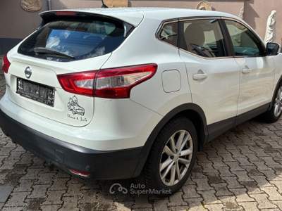 Nissan Qashqai Ideale per neopatentati Bianco usata La Loggia