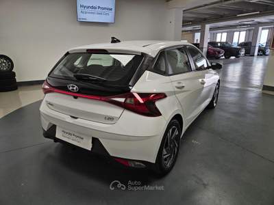 Hyundai i20 1.2 mpi Connectline Bianco usata Brescia