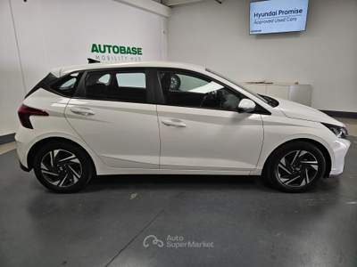 Hyundai i20 1.2 mpi Connectline Bianco usata Brescia