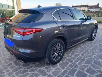 Alfa Romeo Stelvio 2.2 t Executive Q4 210cv auto Grigio usata Viadana