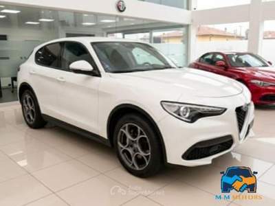 Alfa Romeo Stelvio 2.2 t Sport Tech rwd 160cv auto Bianco usata Civitanova Marche