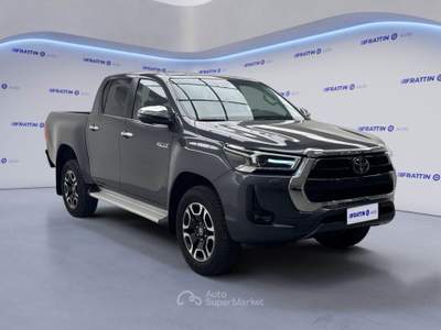 Toyota Hilux Hilux 2.4 D-4d A/T 4wd 4 Porte Double Cab Executive Grigio usata Cassola