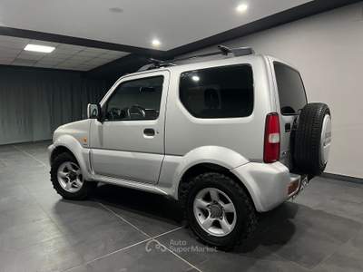 Suzuki Jimny 1.5 DDiS cat 4WD JLX 86 CV Grigio usata Atena lucana