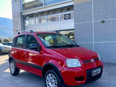 Fiat Panda 4x4 con GANCIO TRAINO ASPORTABILE Rosso usata Ardenno