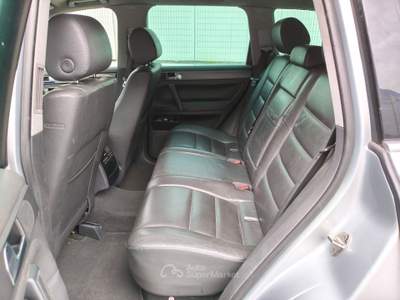 Volkswagen Touareg 2.5 R5 Tiptronic Exclusive Argento usata SAN MARTINO SICCOMARIO