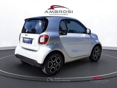 Smart ForTwo 70 1.0 Youngster Bianco usata Corciano
