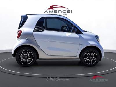 Smart ForTwo 70 1.0 Youngster Bianco usata Corciano