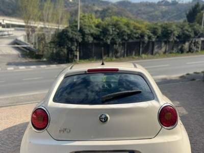 Alfa Romeo MiTo 1.4 T 102 CV GPL Distinctive Beige usata Genova