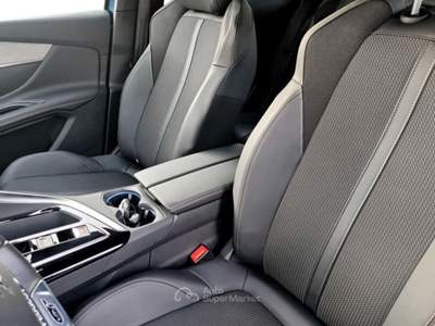 Peugeot 3008 3008 II 2021 1.5 bluehdi GT s&s 130cv eat8 Blu/Azzurro usata Tradate