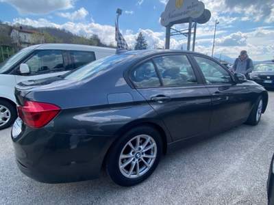 BMW Serie 3 320d d Business Advantage aut. Grigio usata Atripalda
