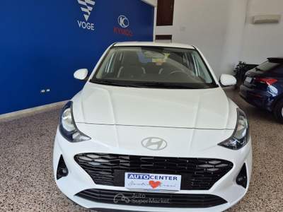 Hyundai i10 1.0 MPI AT Connectline Bianco usata Brolo
