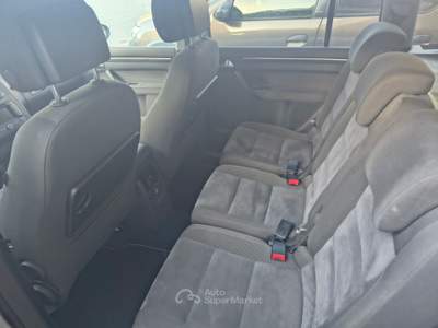 Volkswagen Touran AUTOVETTURA BEN TENUTA Argento usata LIVORNO