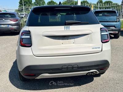 Fiat 600 Hybrid 145 CV DCT MHEV La Prima km zero Beige usata Rho